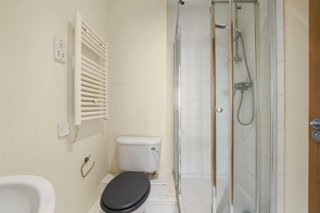 45 Gerry Raffles Square - xUq9Q2LOl6DGxFrs87ct.jpg