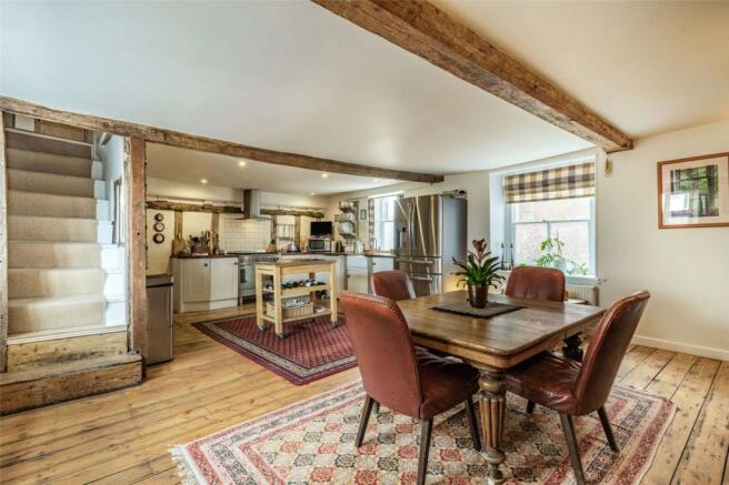 Kitchen/Dining Room