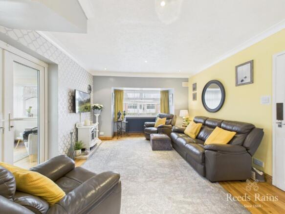 Sitting/Dining Room