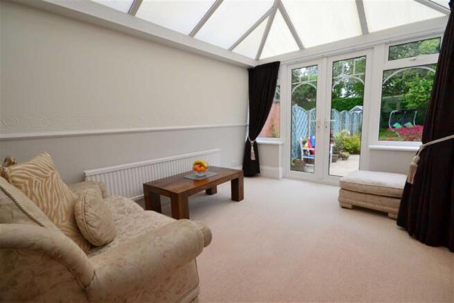 ADDITIONAL IMAGE GARDEN ROOM