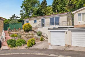 21, Rockingham Grove, Weston-super-mare BS23 2TT