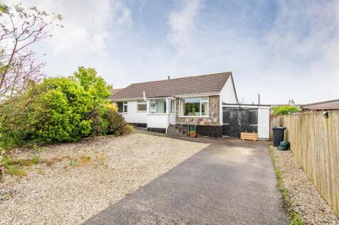 Kingswood Estate, Merrymeet, PL14