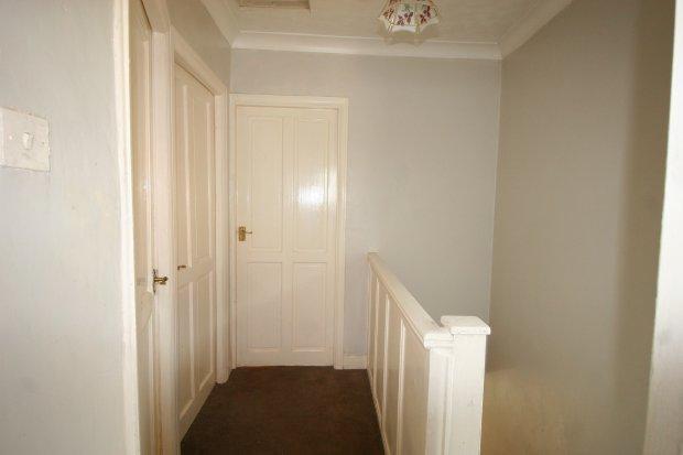 Upstairs Hallwa...