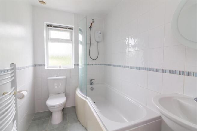 En-Suite Bathroom