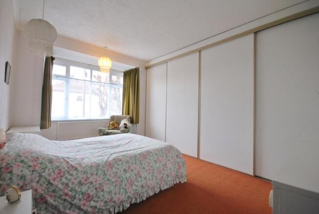Bedroom 1 (2)