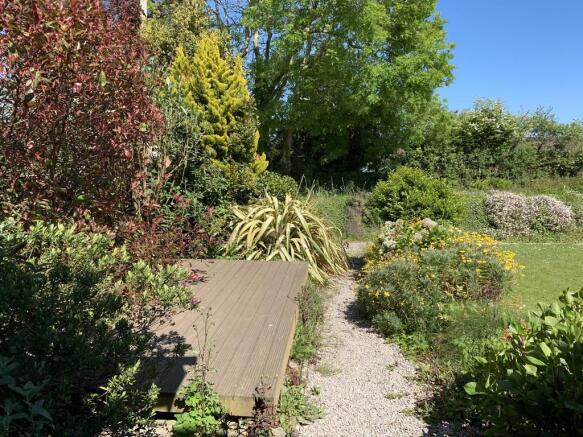 Front garden 4 St...
