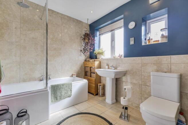 3 bed Semi-Detached for sale Image 12