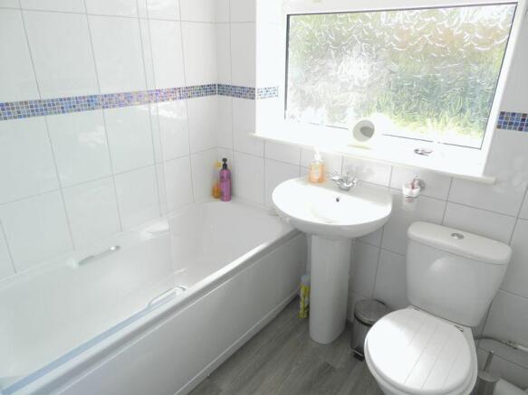 Family Bathroom 