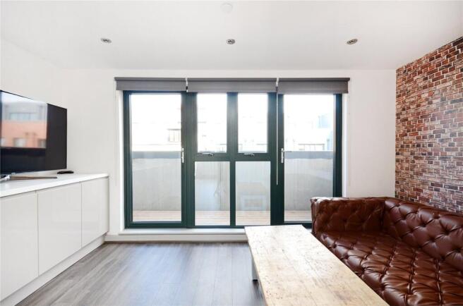 1 bed House Share to rent Image 4