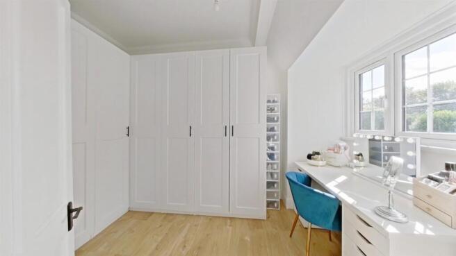 Bedroom 1_pe.jpg