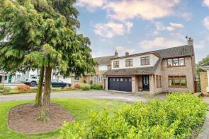 30, Haresland Close, Hadleigh, Benfleet SS7 2UT