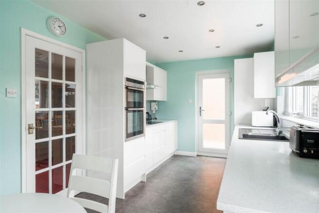 Kitchen-4.jpg