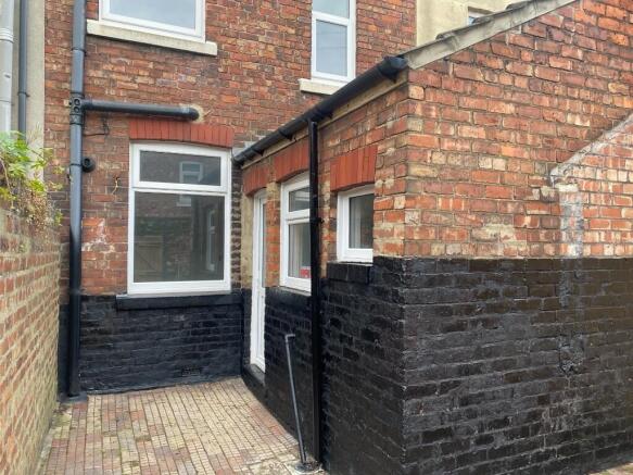 2 bed Terraced for sale Image 12