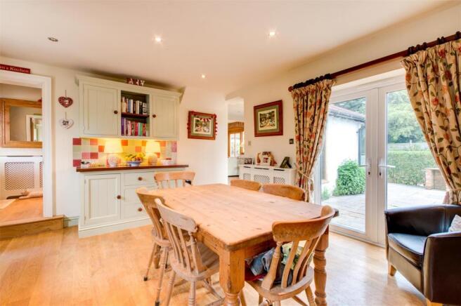 KitchenBreakfastRoom