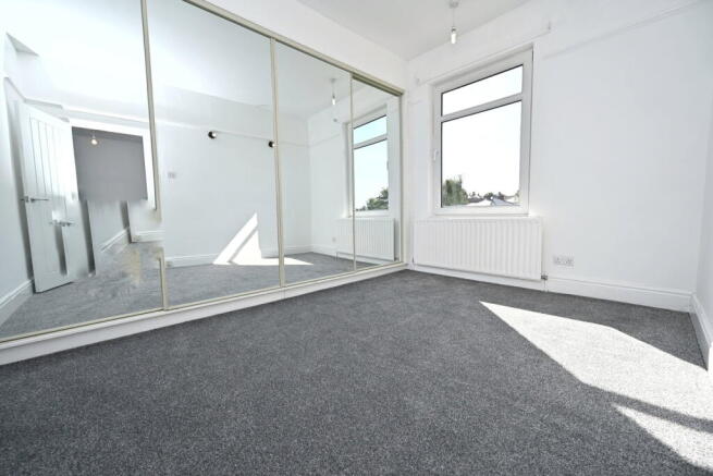 3 bed Terraced for sale Image 12