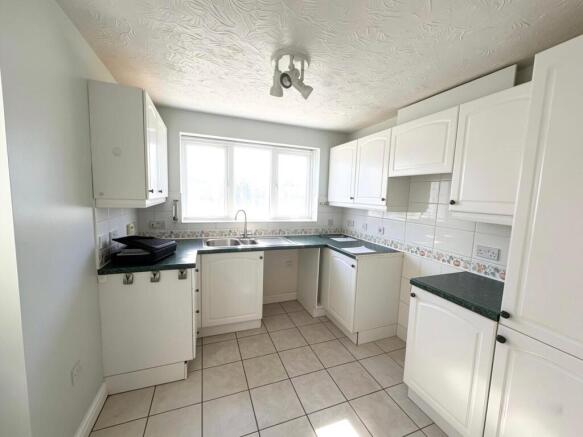 Millfield Close, Lower Quinton, Stratford-upon-Avon, Warwickshire, CV37 photo 4