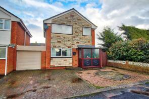 17, Cormorant Rise, Worcester WR2 4BA