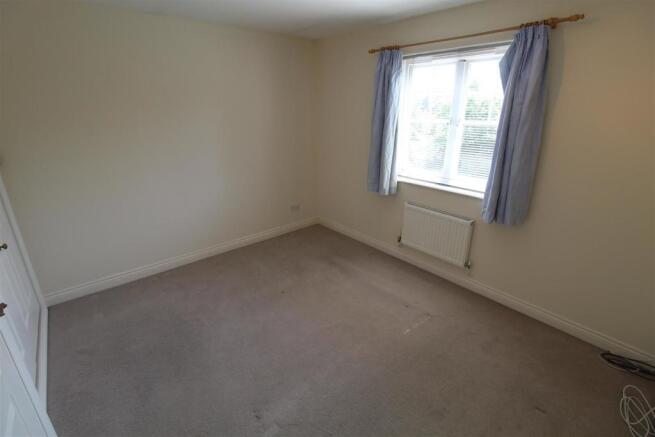 Bedroom 1.JPG
