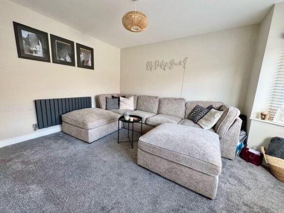 Motcombe Road, Heald Green, Stockport, SK8 photo 4
