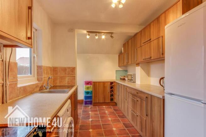 KITCHEN: