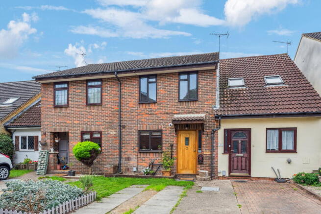 3-bed terraced on Clarkfield, Mill End, Rickmansworth, WD3, £498,000