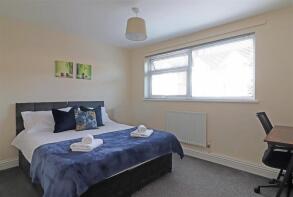 Flat 2, 160, Station Road, Redhill RH1 1HE