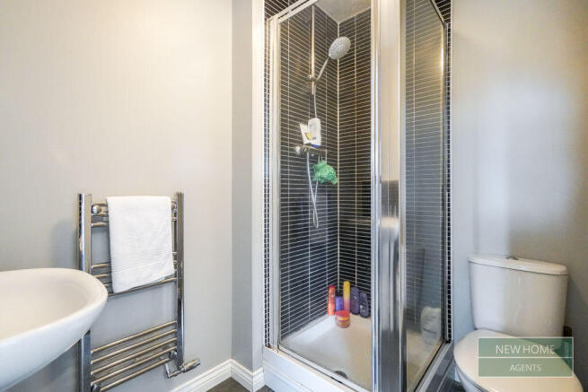 4 bed Terraced for sale Image 12