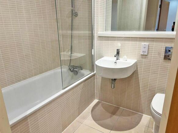 1 bed Flat for sale Image 5