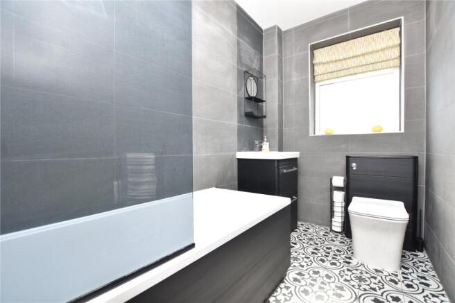 2 bed Bungalow for sale Image 10