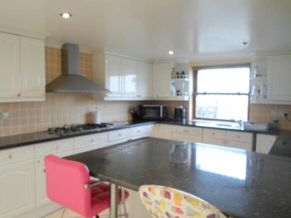 Kitchen/Breakfast