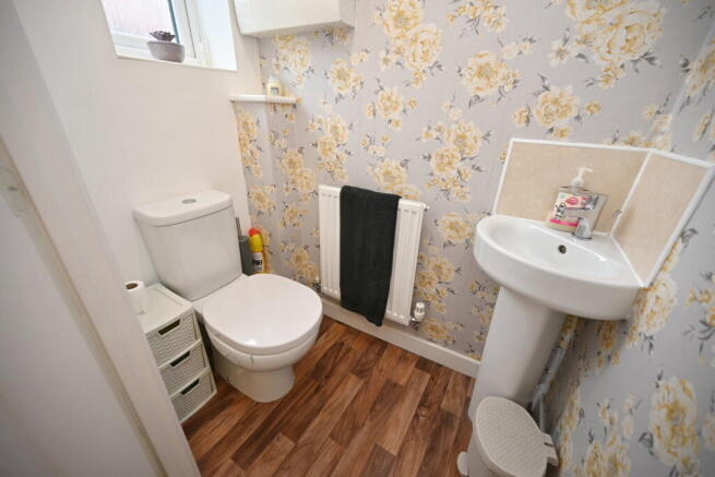 2 bed Town House for sale Image 8