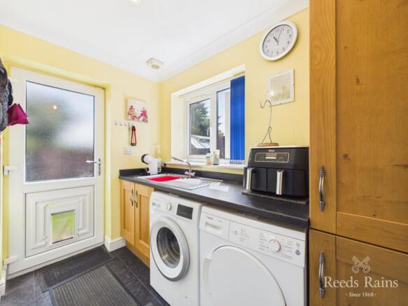 3 bed Detached for sale Image 12