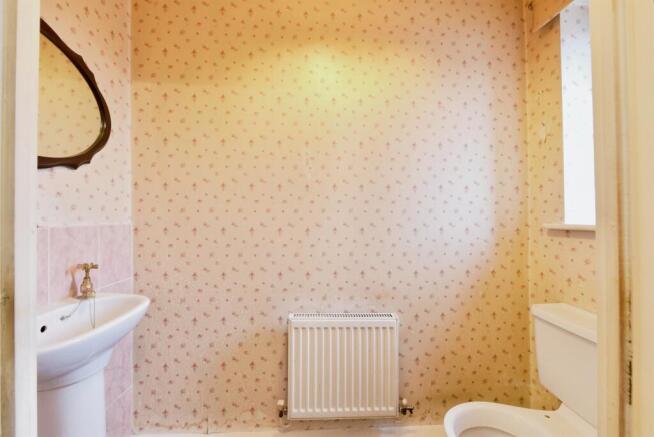 3 bed Semi-Detached for sale Image 6
