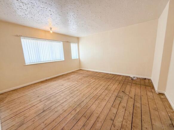 3 bed Terraced for sale Image 6