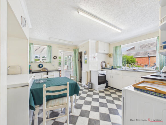 3 bed Detached Bungalow for sale Image 8