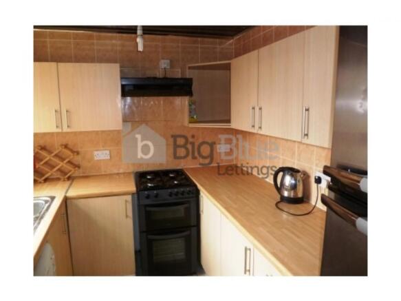 5 bed Terraced to rent Image 5