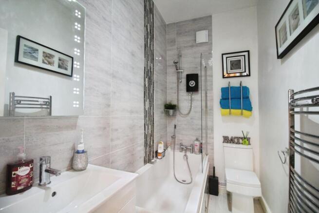 2 bed Terraced for sale Image 9