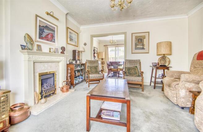 2a Living Room.jpg