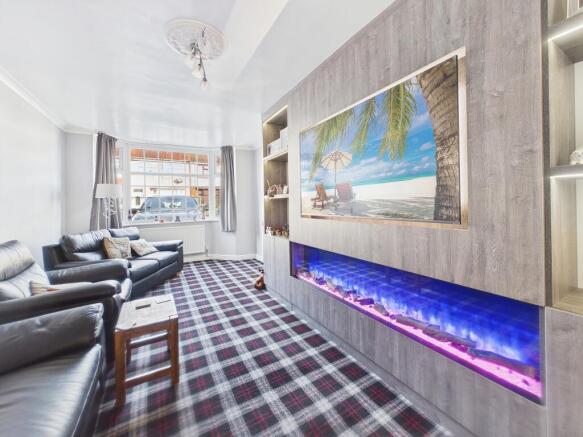 CAM05192G0-PR0231-STILL001