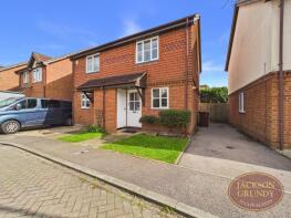 15, Aster Close, Northampton NN3 3XG