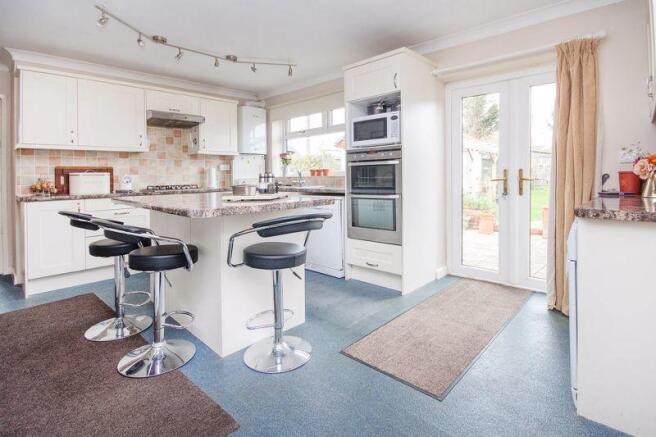 Kitchen-Breakf...
