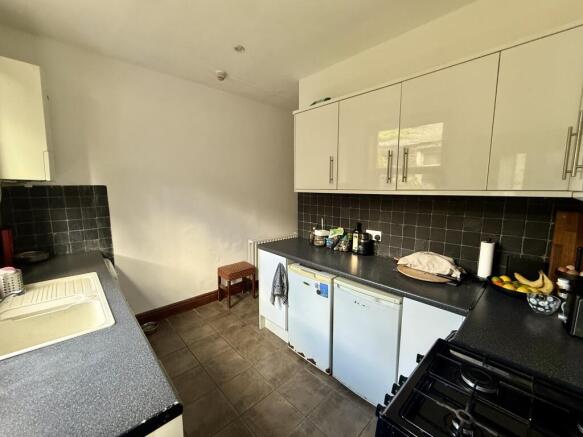 5 bed Terraced for sale Image 7