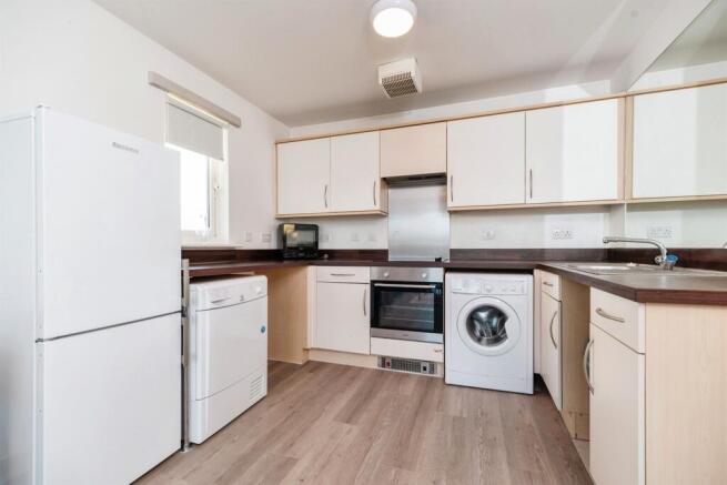 1 bed Flat for sale Image 5