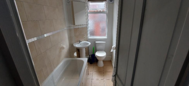 6 bed House to rent Image 7