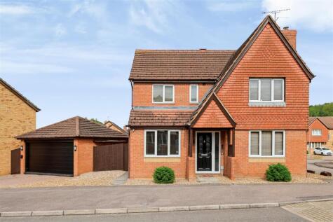 Newbolt Close, Newport Pagnell