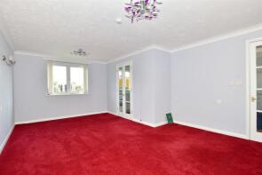 21, Silverwood Court, Wakehurst Place, Littlehampton BN16 3UZ