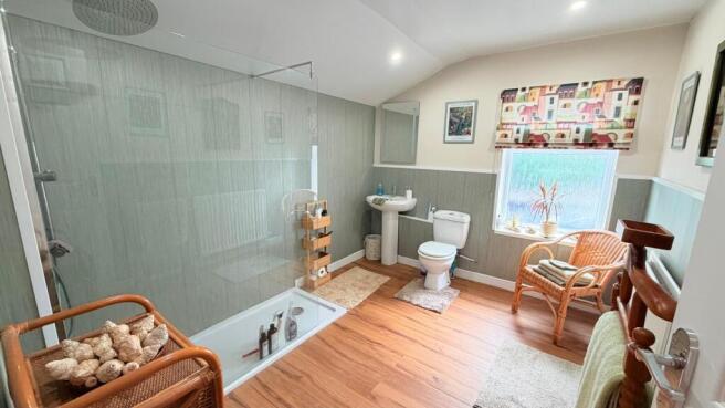 2 bed Terraced for sale Image 12