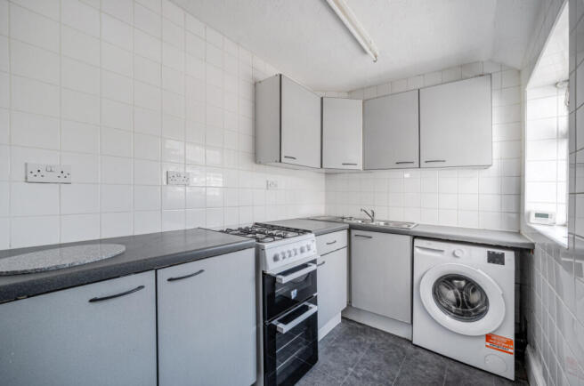 2 bed Terraced for sale Image 4