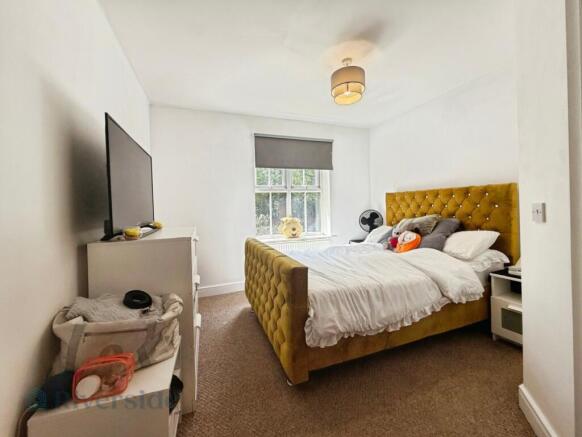 2 bed Apartment for sale Image 6