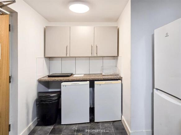 1 bed Flat for sale Image 8